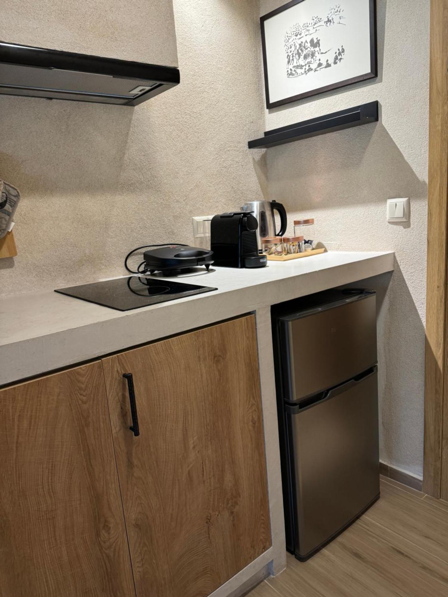 דירות Aristi Boutique Stonehouse With Attic מראה חיצוני תמונה