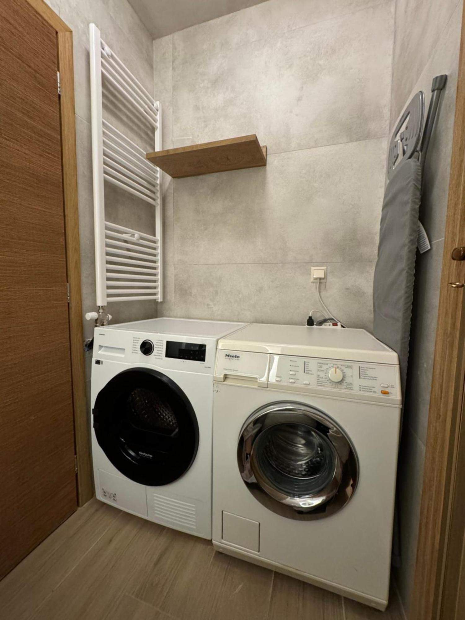 דירות Aristi Boutique Stonehouse With Attic מראה חיצוני תמונה
